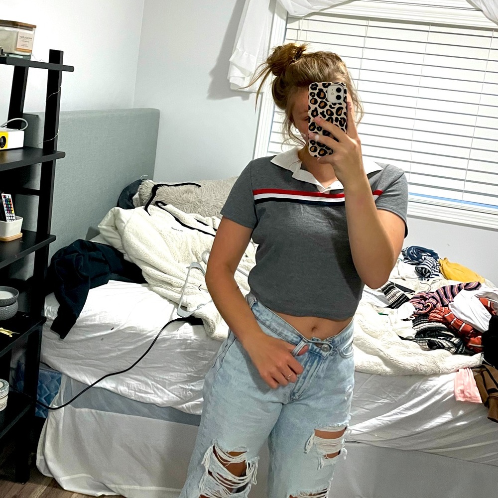 collard cropped shirt